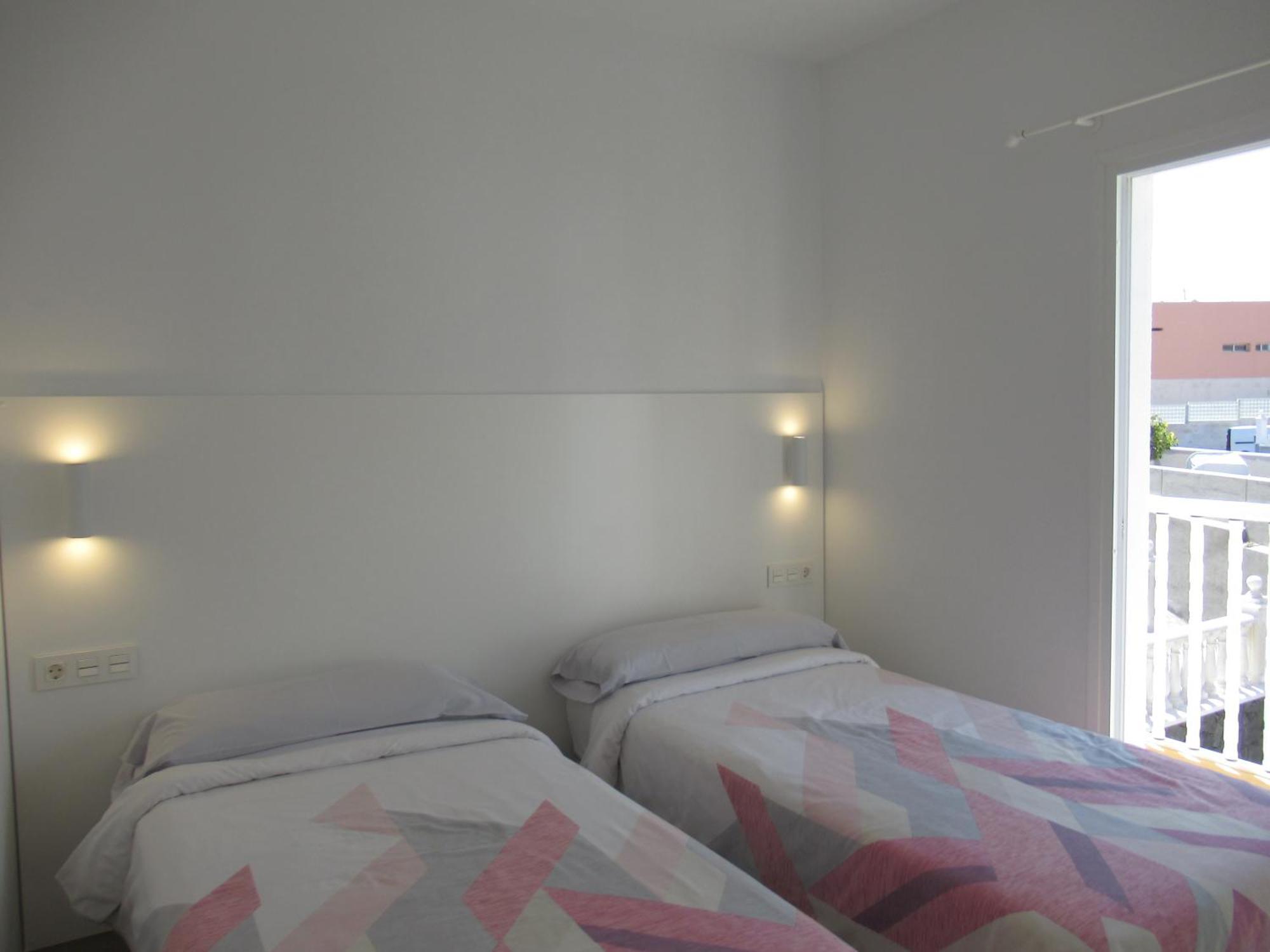 LAS DUNAS 9, beautiful beach front boutique villa with ocean view, pool&WiFi El Médano Extérieur photo